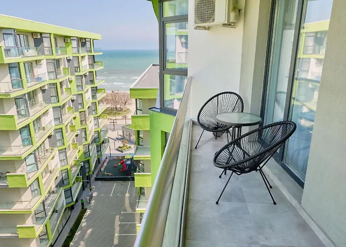 Sealand Apartment - Spa N Pools Beach Resort