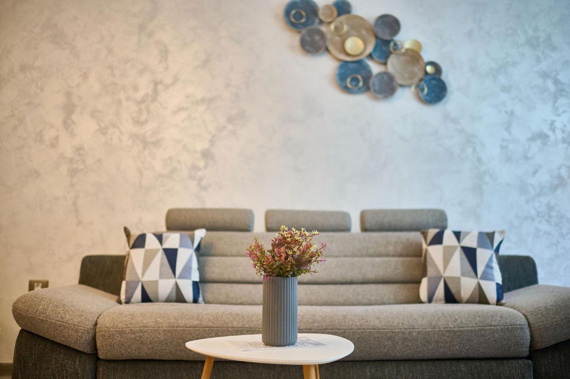 Sealand - N Pools Apartment Mamaia