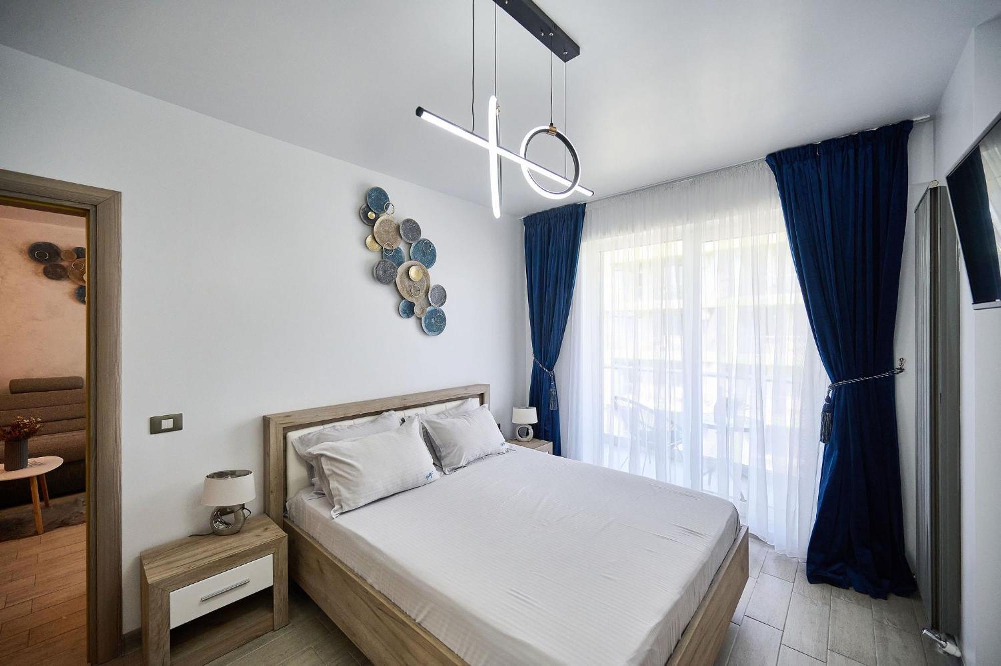 Sealand - N Pools Apartment Mamaia