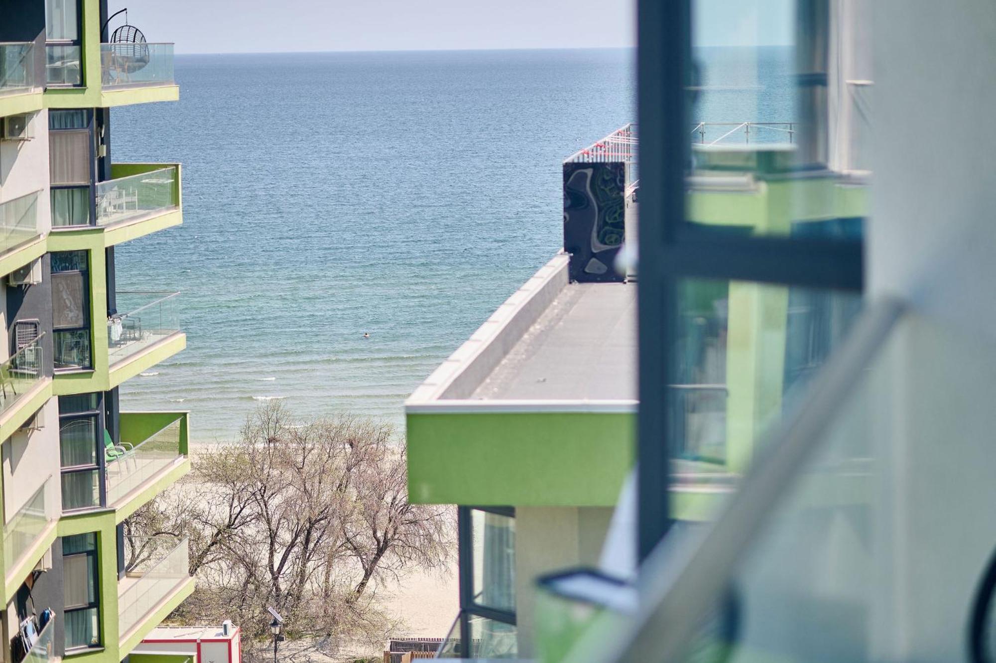 Sealand - N Pools Apartment